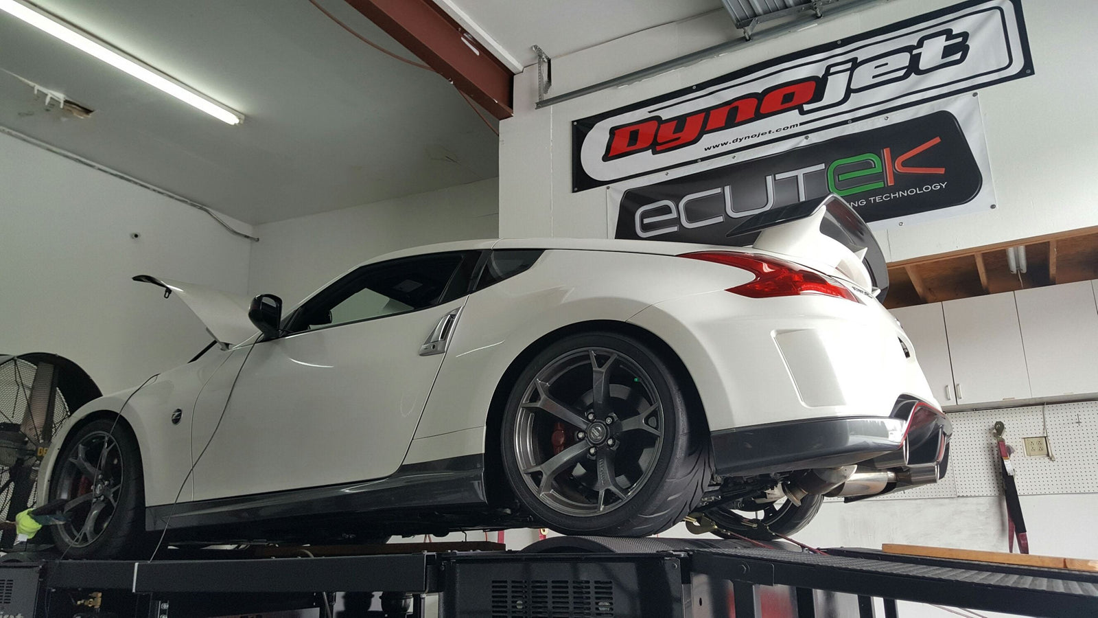 A Single Turbo 370Z & Water Methanol... - SOHO Motorsports